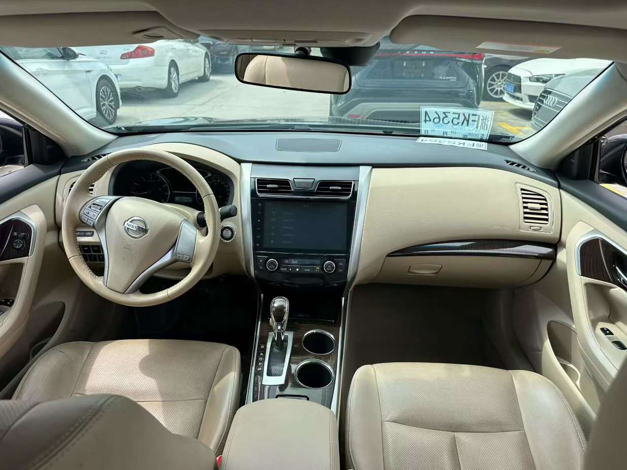 Nissan Teana 2.0L Automatic Sunroof 8