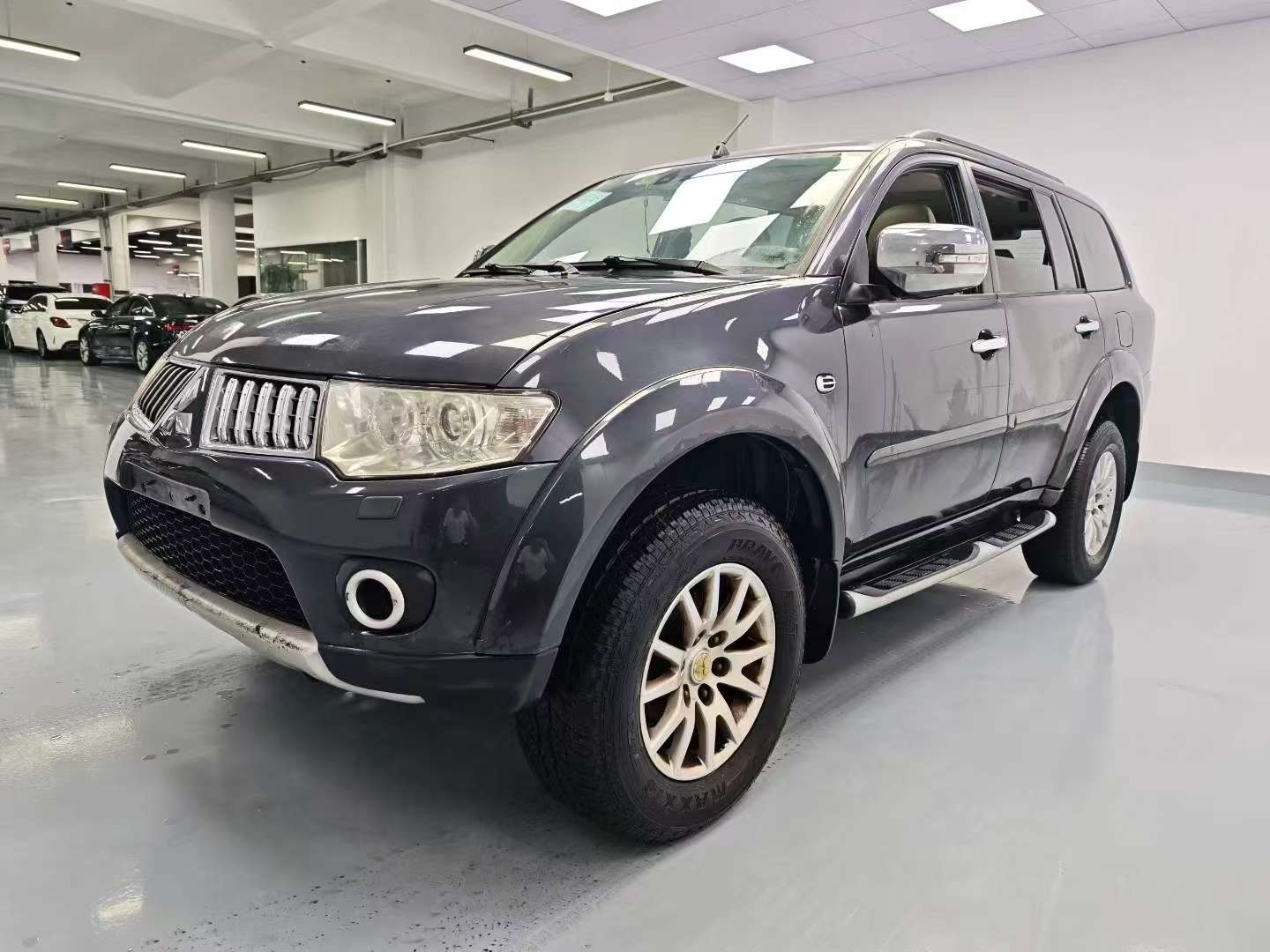 Mitsubishi Pajero 3.0L 3