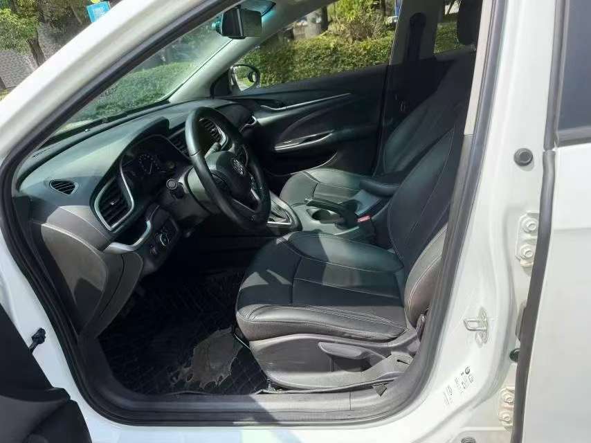Buick Excelle 1.3T 18T Connected Elite 4