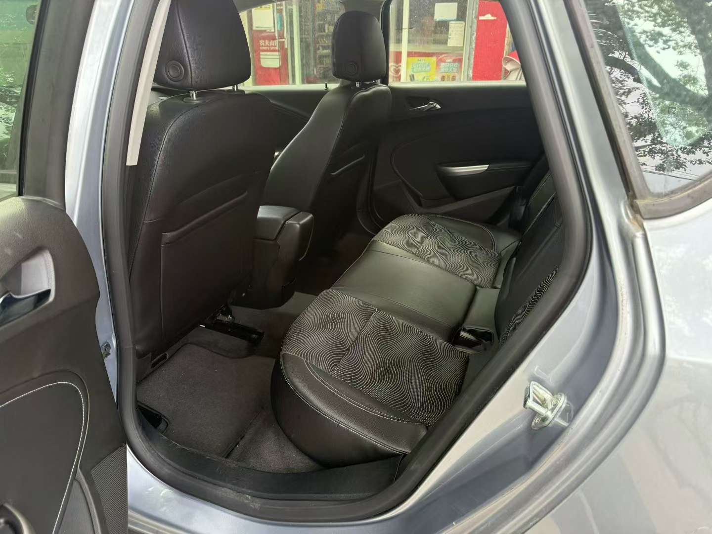 Buick Excelle 1.6 Automatic 6