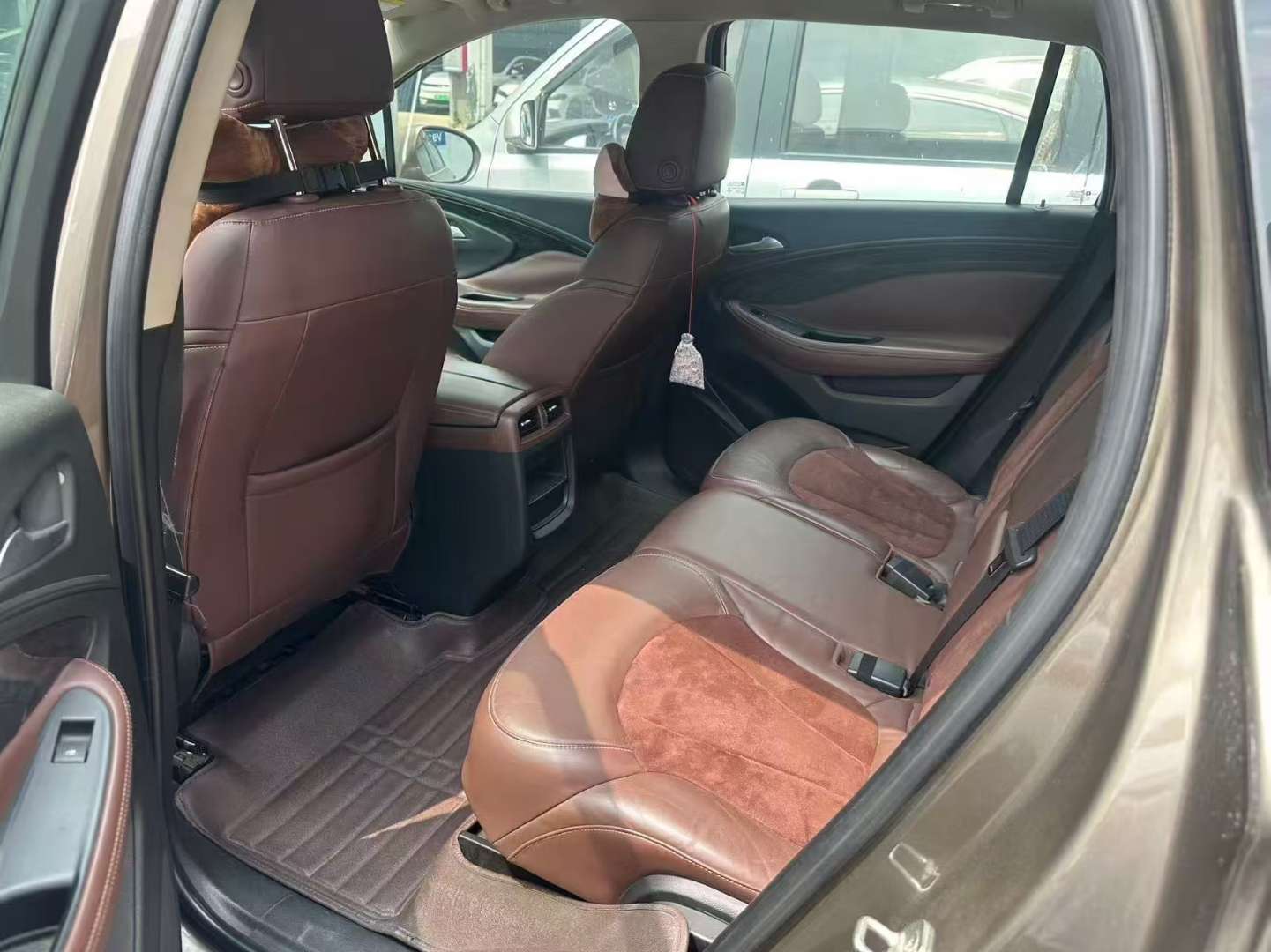 Buick Envision 28T AWD Elite 7
