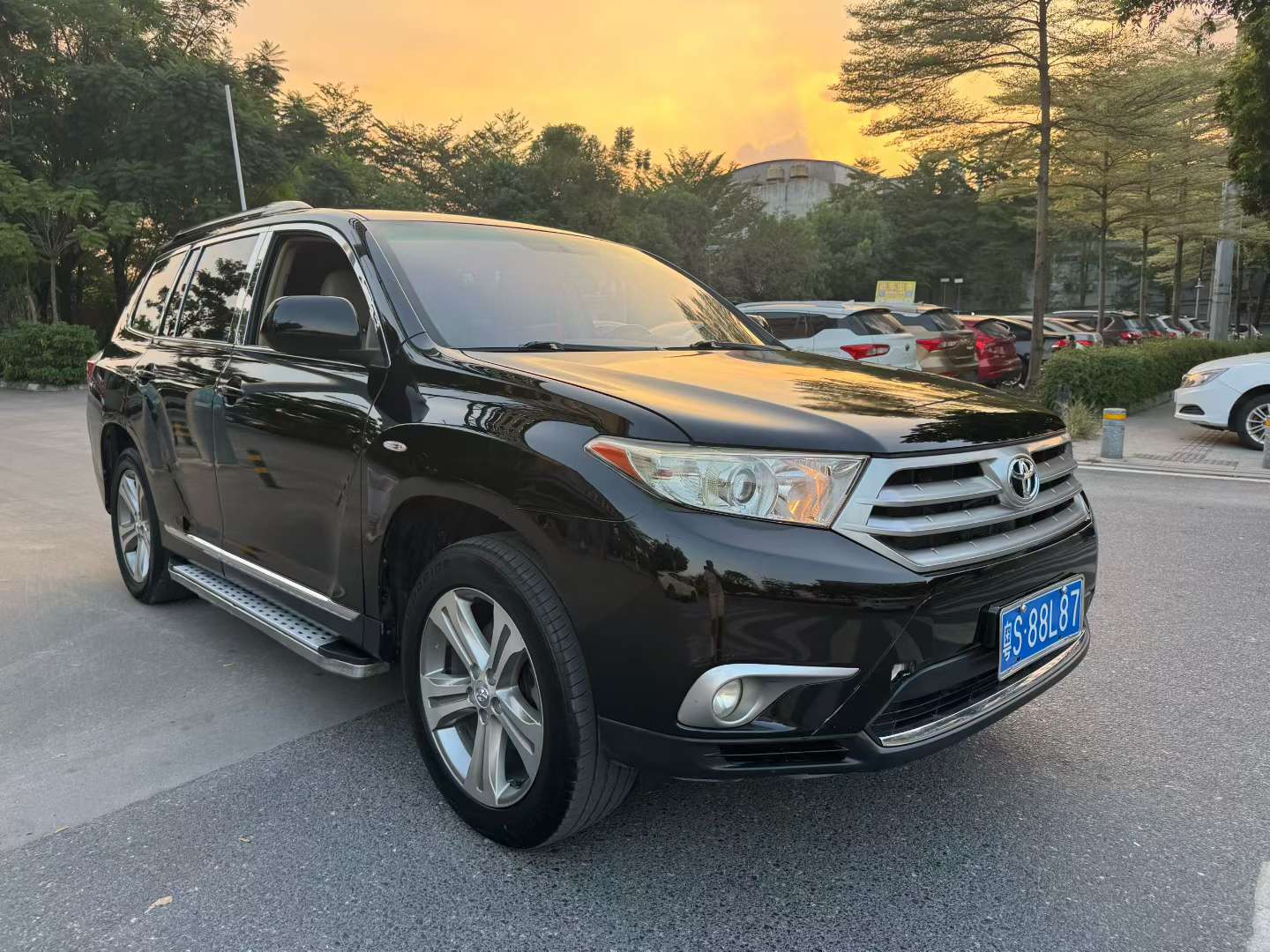 Toyota Highlander 2.7 Luxury 7-Seater 4
