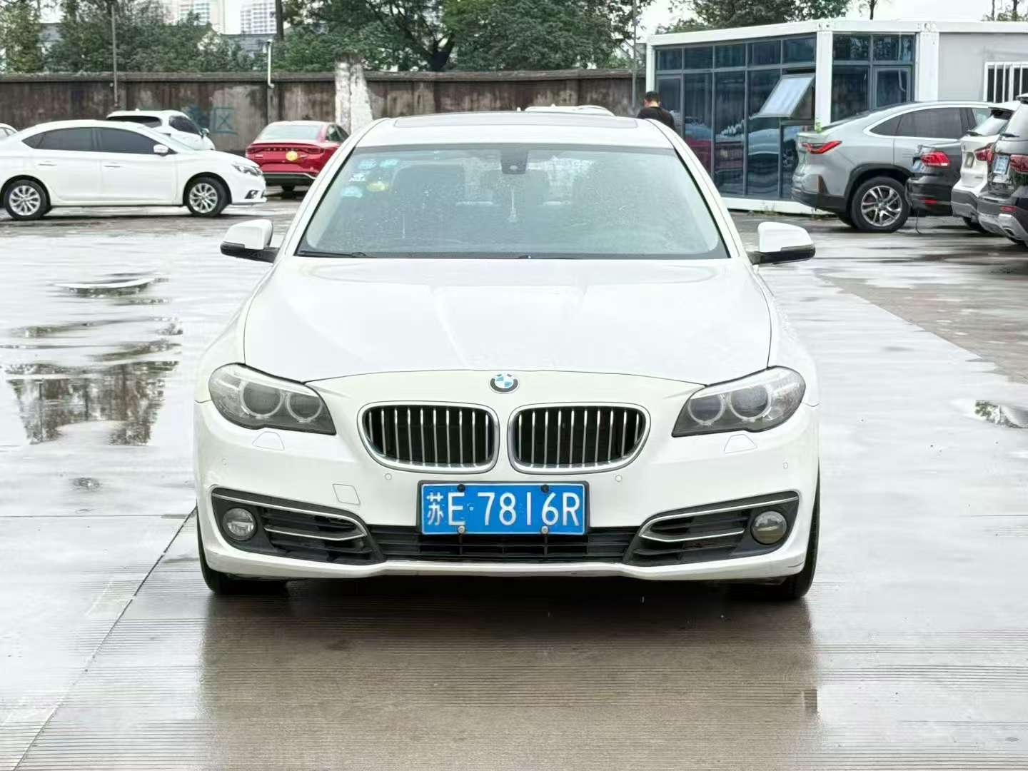 BMW 5 Series 2013 525 2