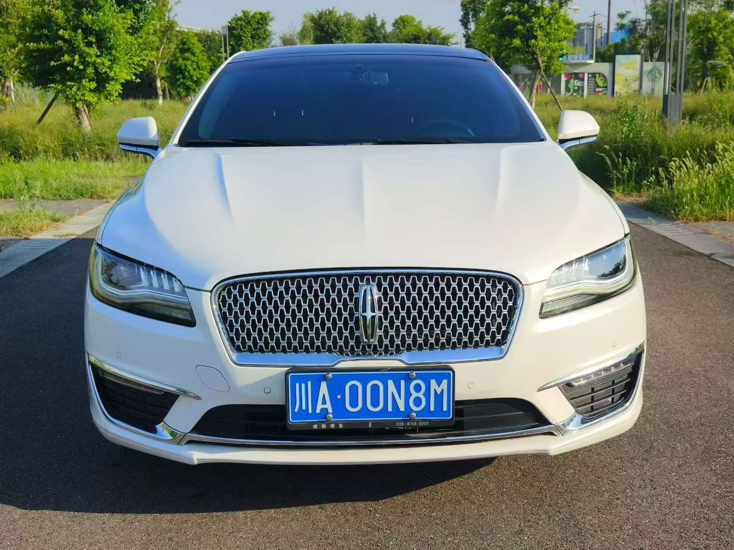 Lincoln MKZ 2017 2.0T Elegance Sunroof Edition 2