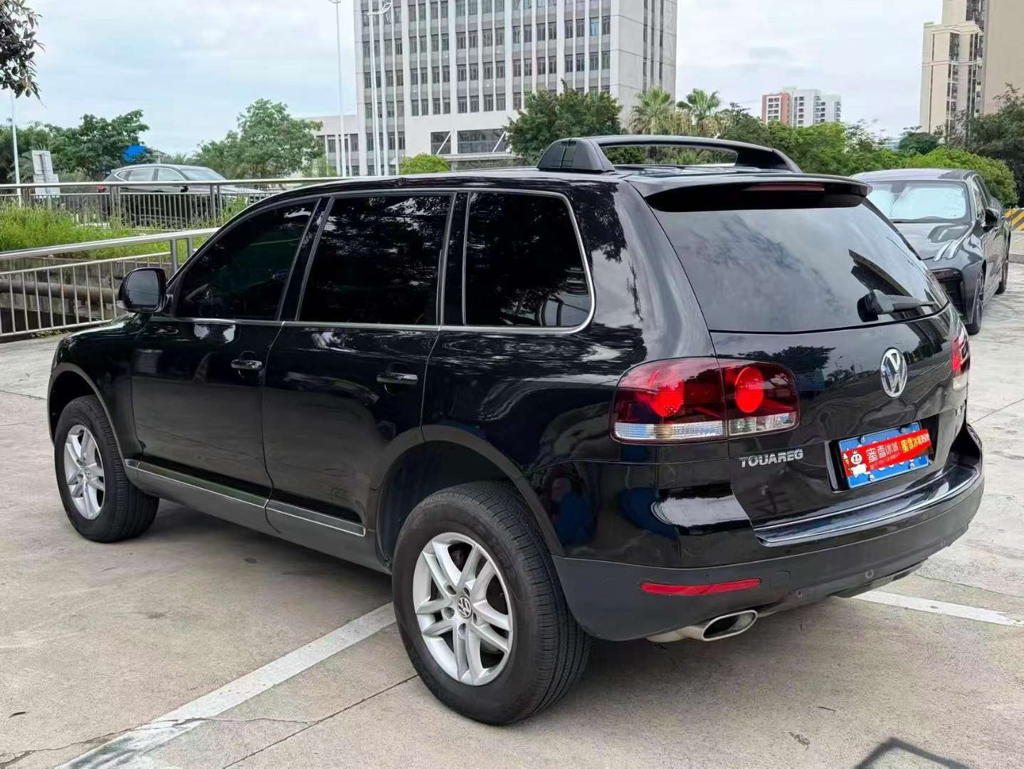 Volkswagen Touareg 3.0T Diesel Standard Edition 4