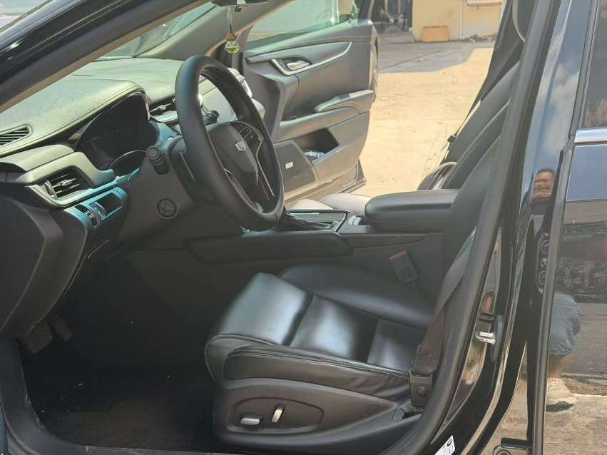 Cadillac XTS 28T Technical 7