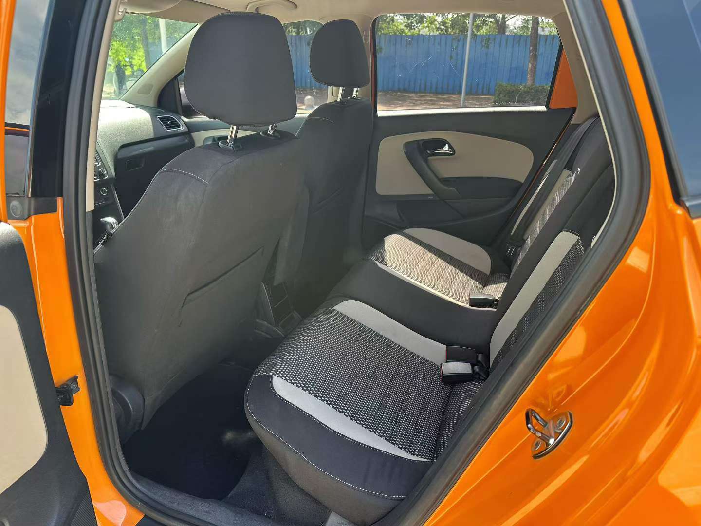 Volkswagen Polo 2013 1.6L Automatic 6