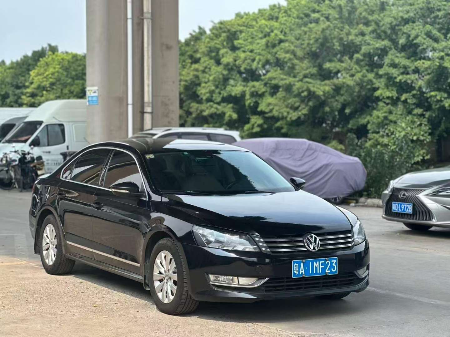 Volkswagen Passat 1.8TSI DSG Premium Edition 2