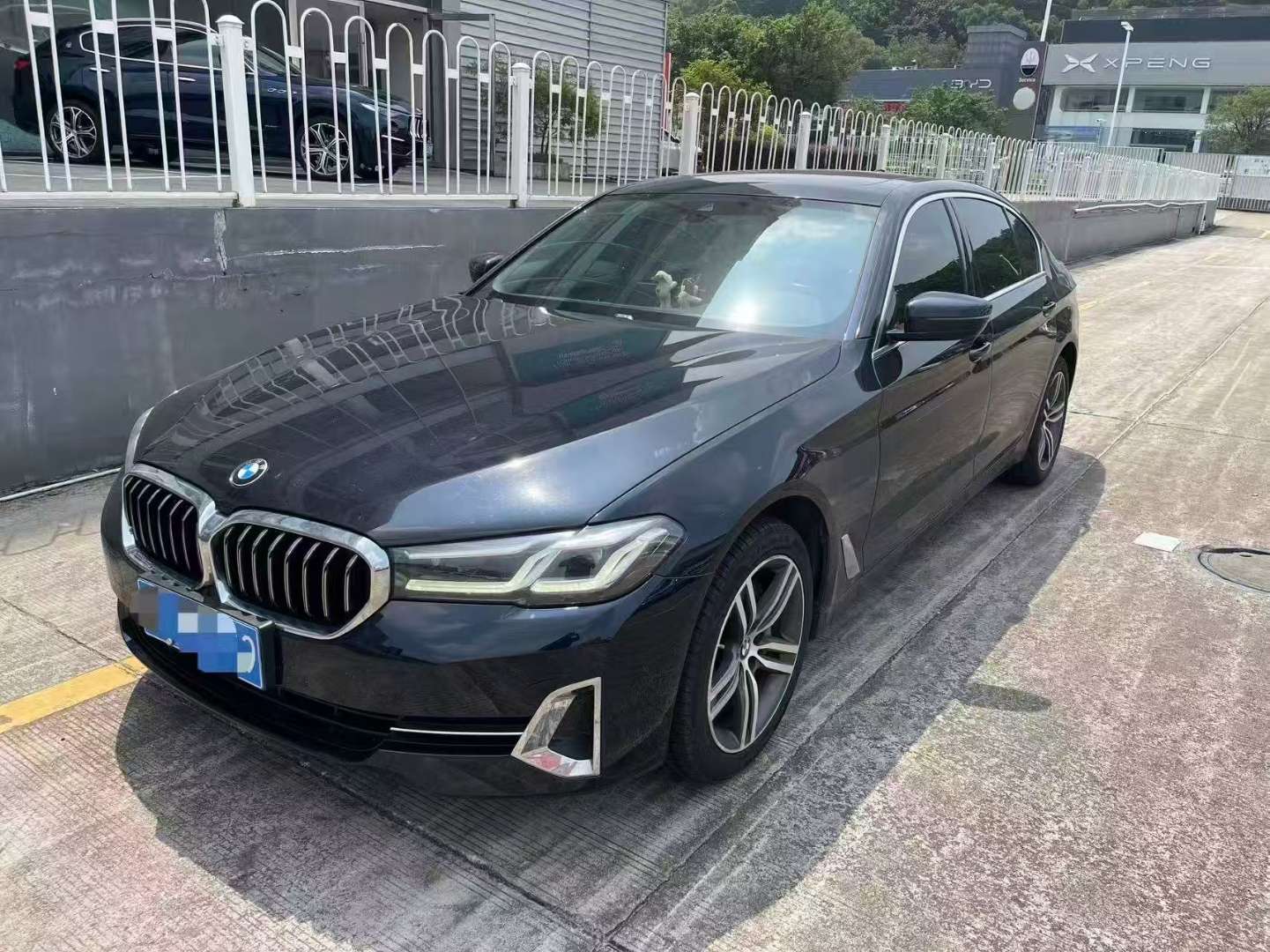 BMW 5 Series 530Li Leading Luxury Package