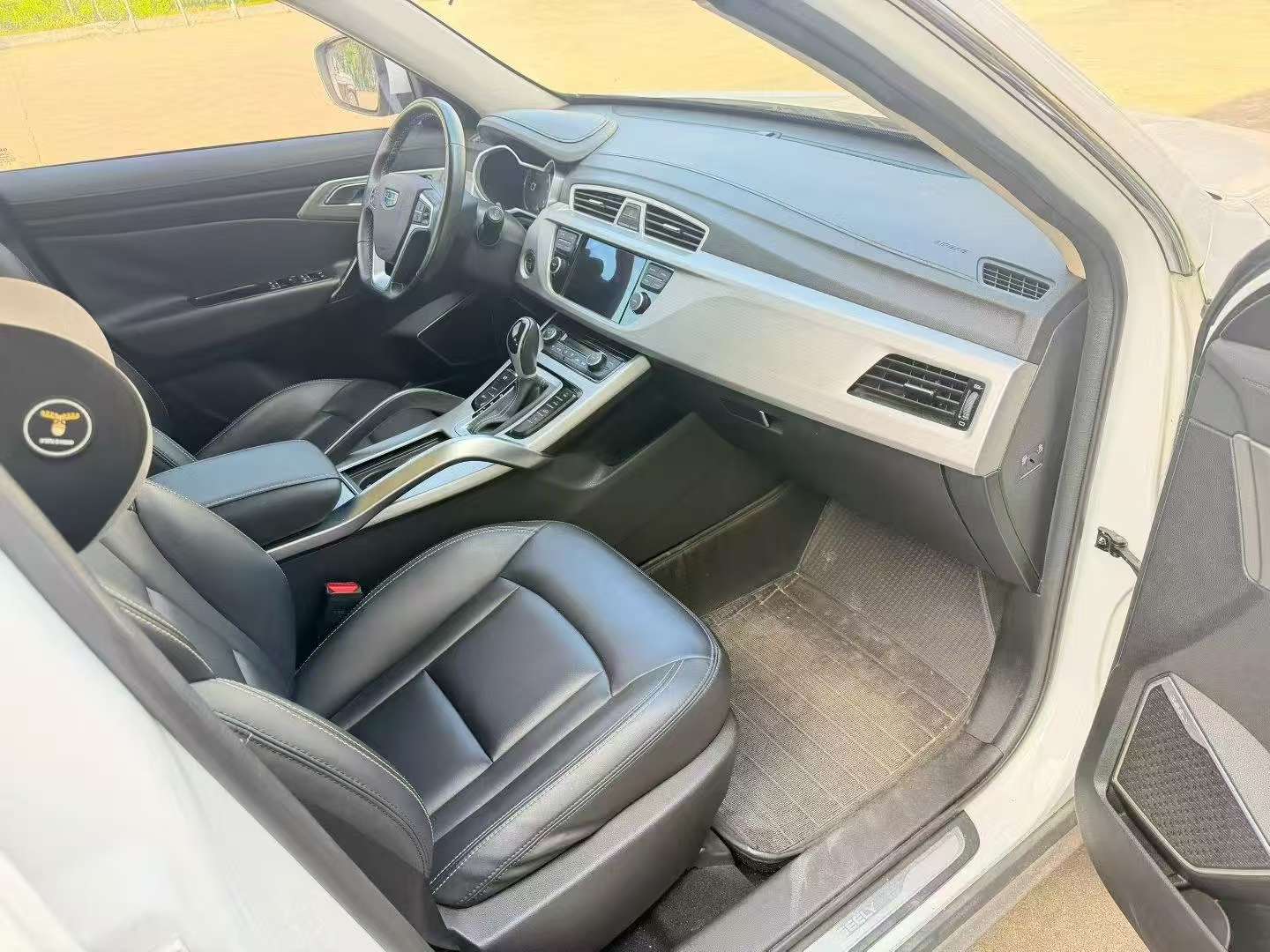 Geely Boyue 2017 1.8T Automatic Smart Connect Edition 3