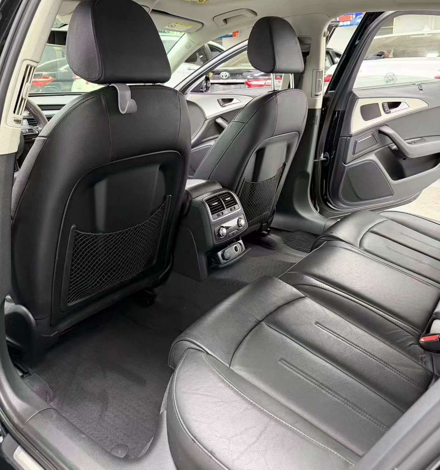 Audi A6 3.0T AWD 5