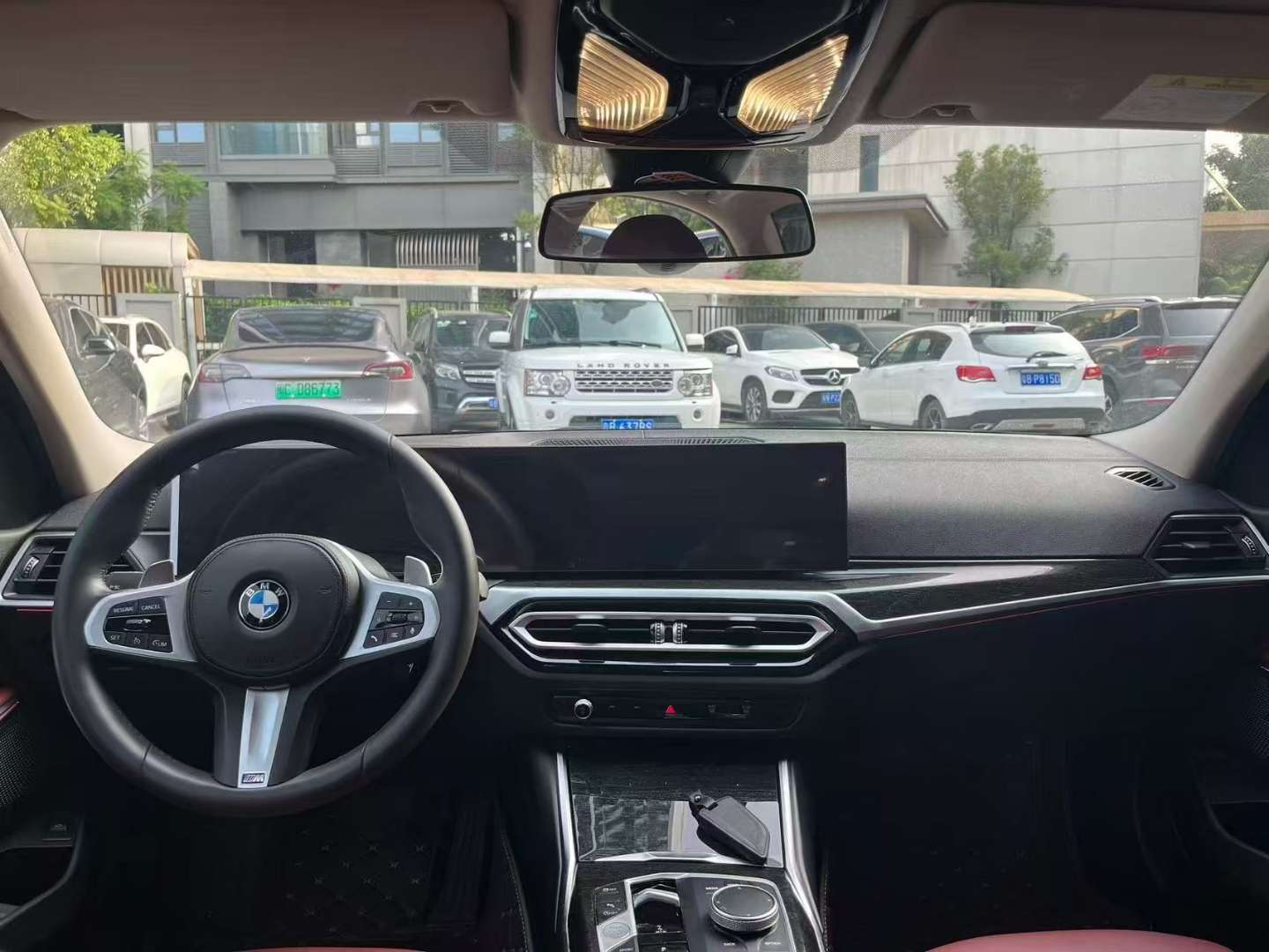 BMW 3 Series 2023 2.0T M Sport Package 7