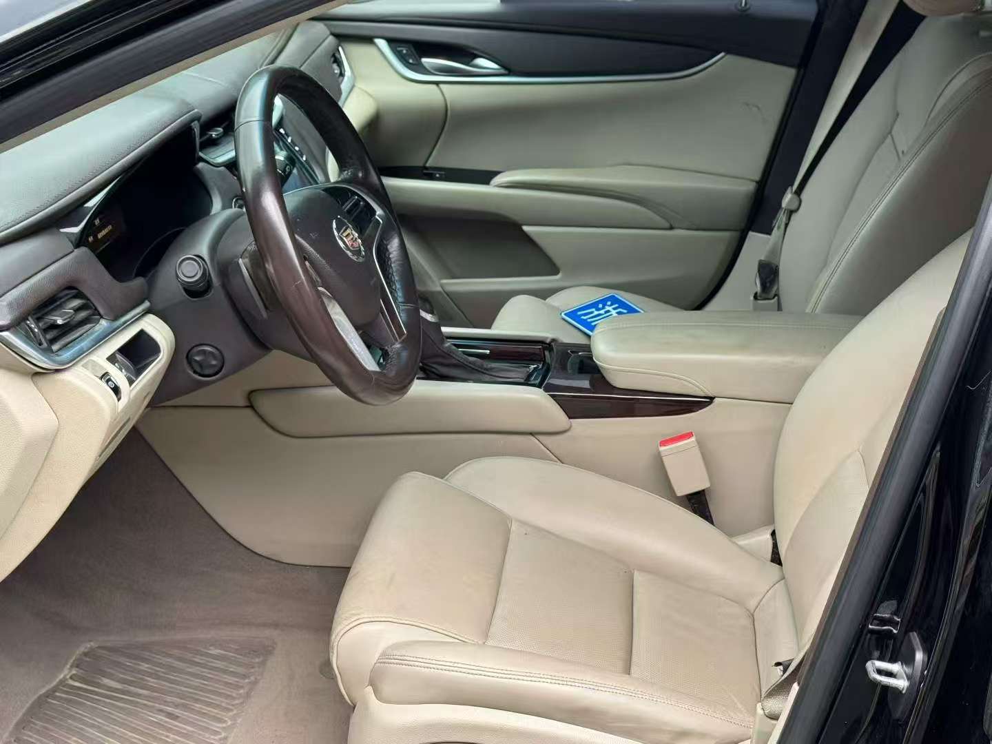 Cadillac XTS 2015 4