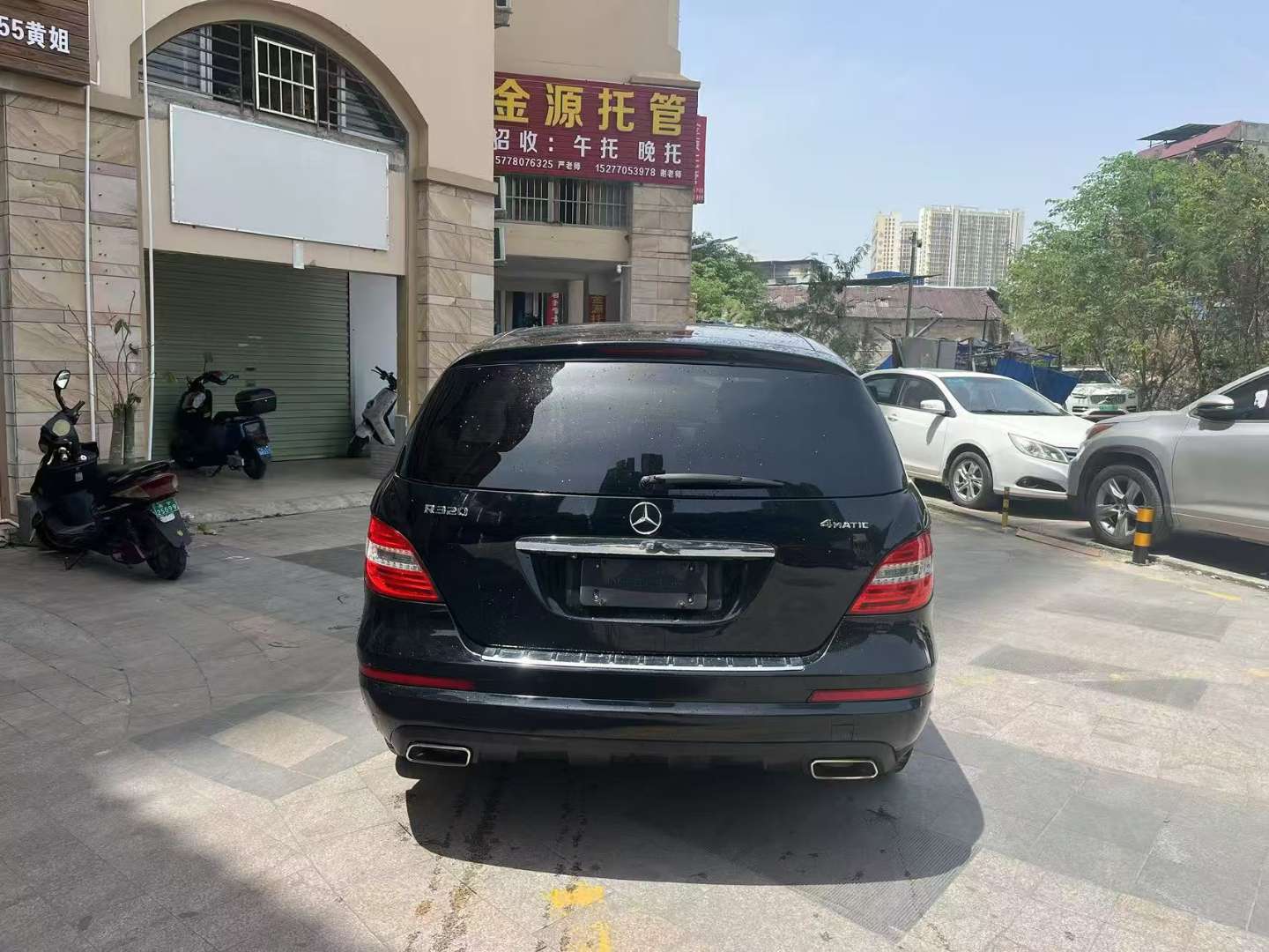 Mercedes-Benz R-Class 3.0T AWD Business Edition 7-Seater 3