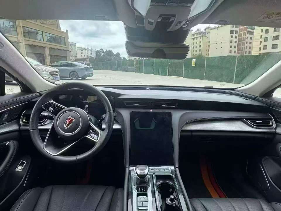 Hongqi H5 5