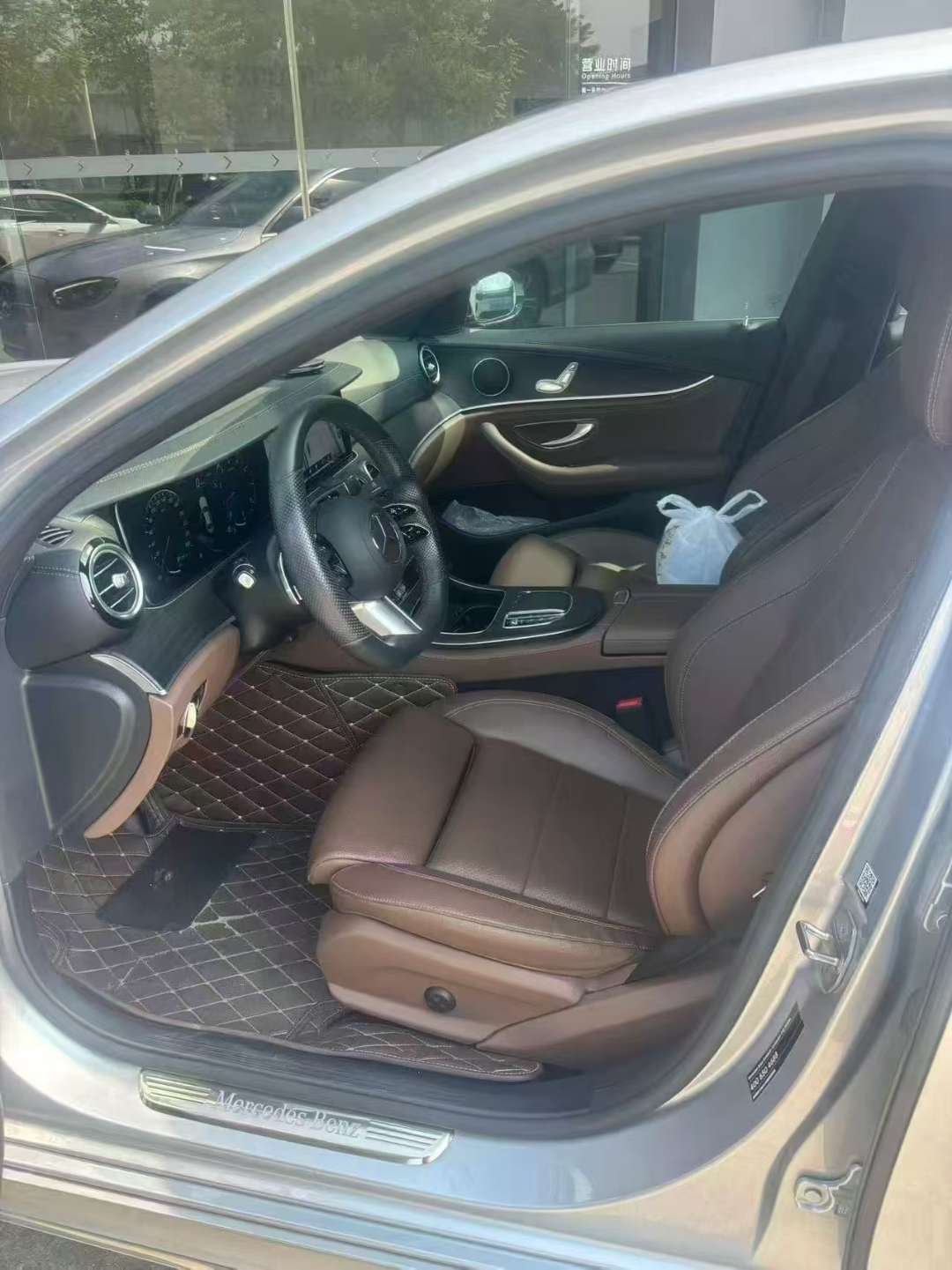 Mercedes-Benz E-Class E 260 L Sport 2.0T 6