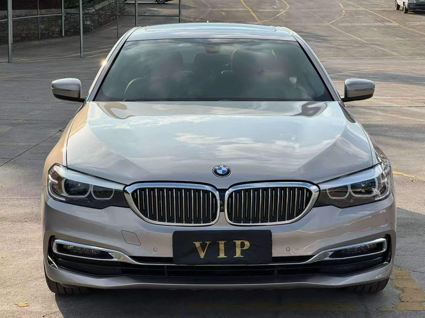 BMW 5 Series 530Li Leading Luxury Edition 2