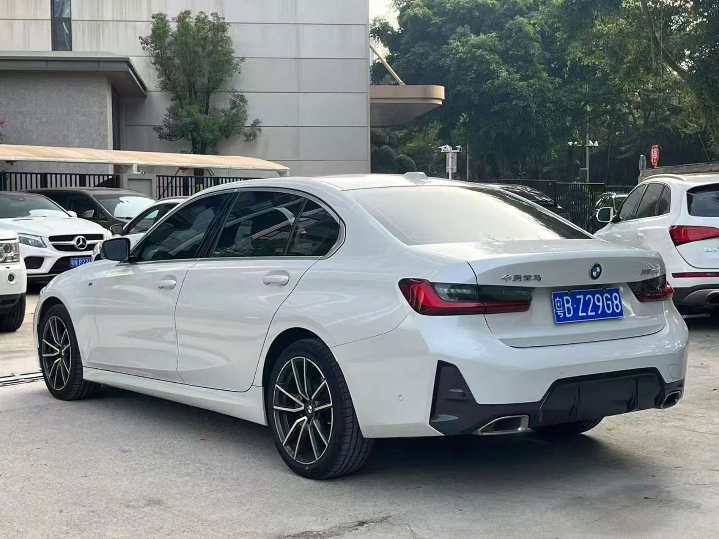 BMW 3 Series 2023 2.0T M Sport Package 4