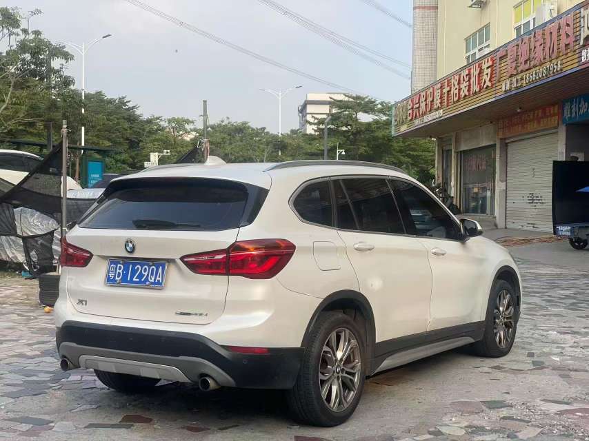 BMW X1 2.0T Leading Edition 4