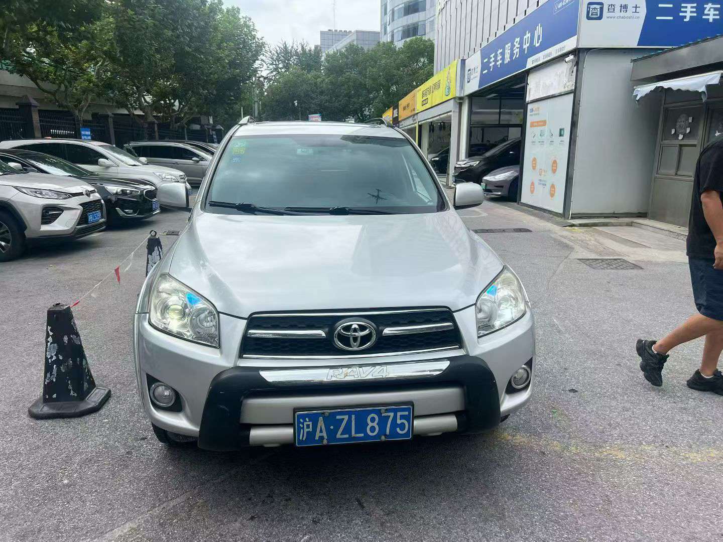 Toyota RAV4 2010 2.4L Automatic Sunroof Version