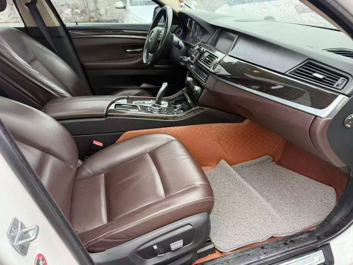 BMW 5 Series 2013 525 9