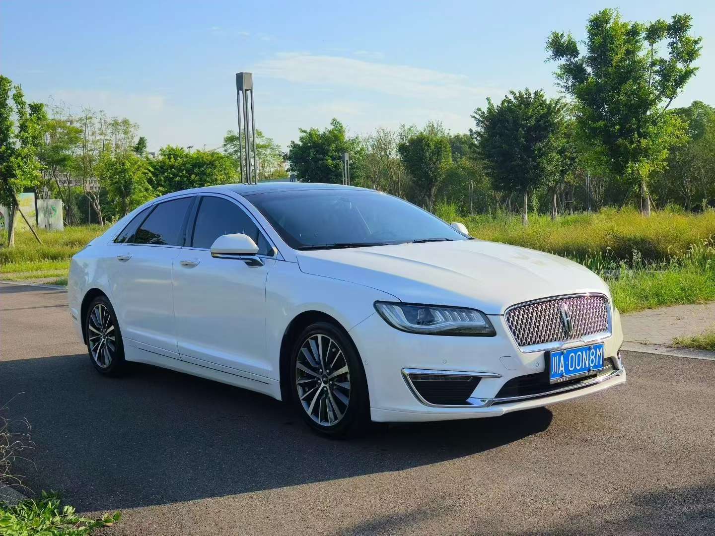 Lincoln MKZ 2017 2.0T Elegance Sunroof Edition 3
