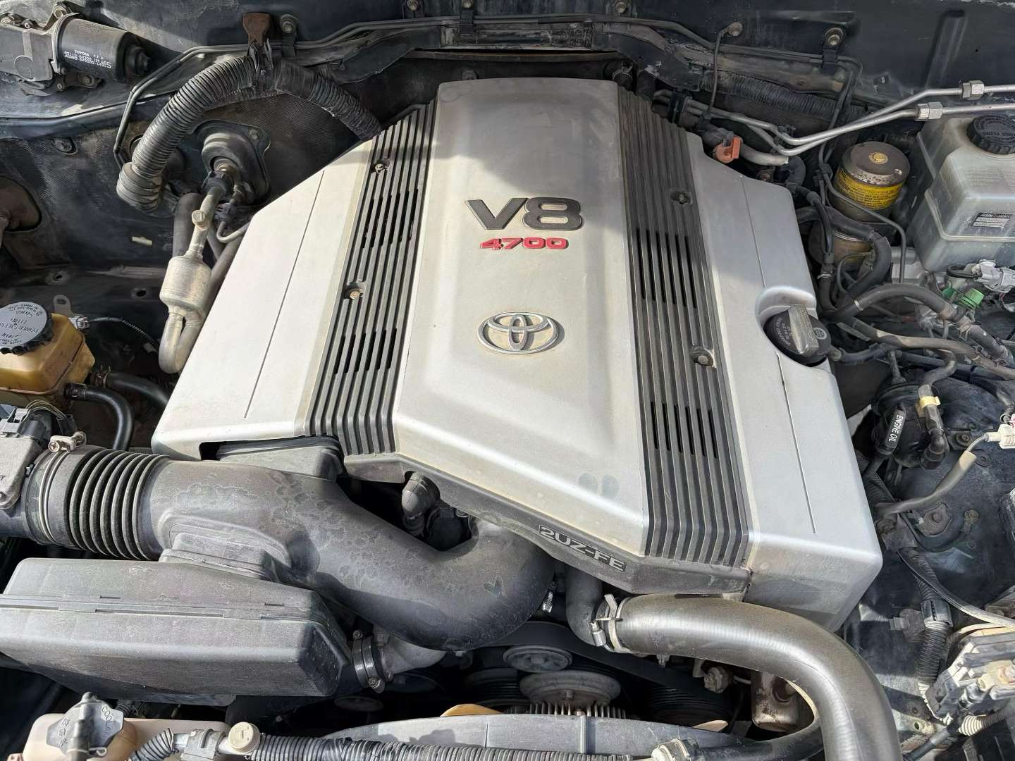 Toyota LC100 9