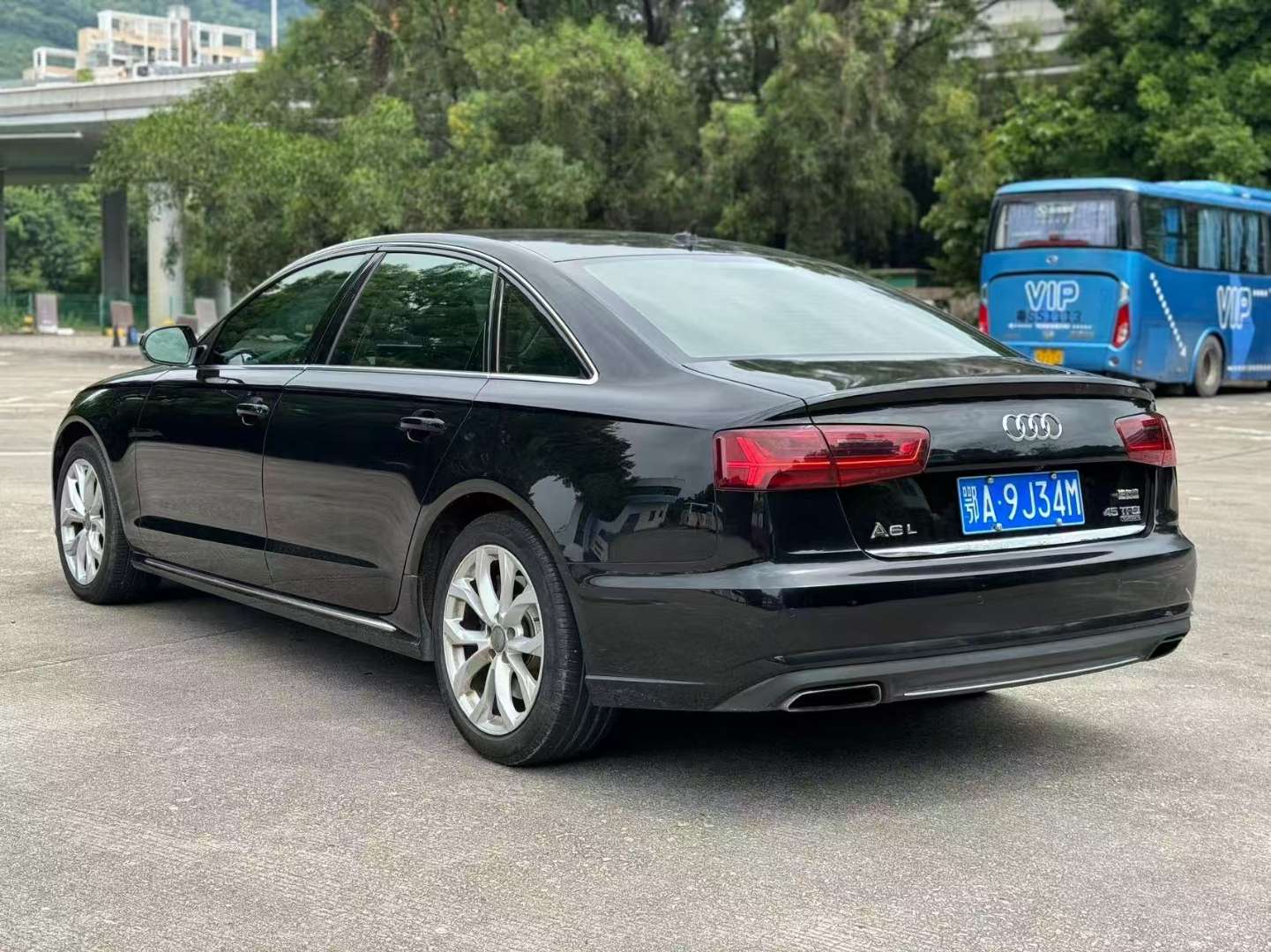 Audi A6L 4