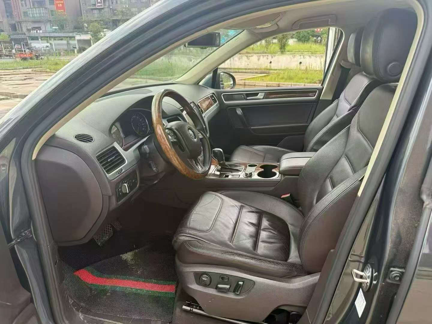 Volkswagen Touareg 3.0 Automatic 4