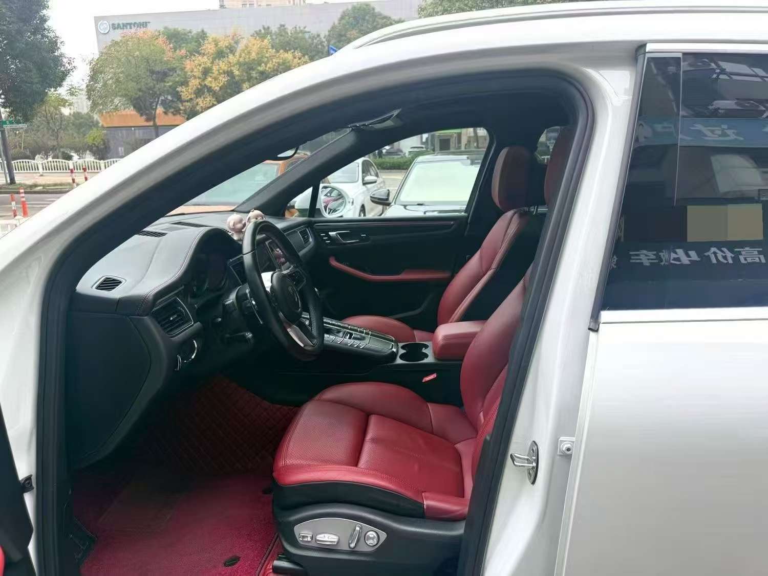 Porsche Macan 2.0T 6