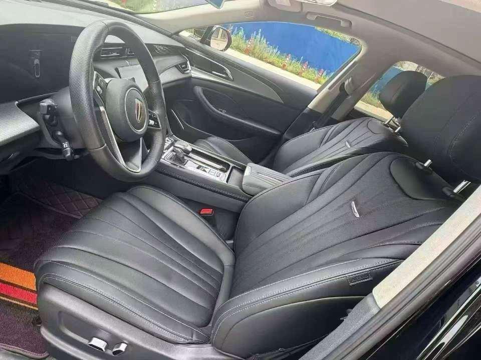 Hongqi H5 4