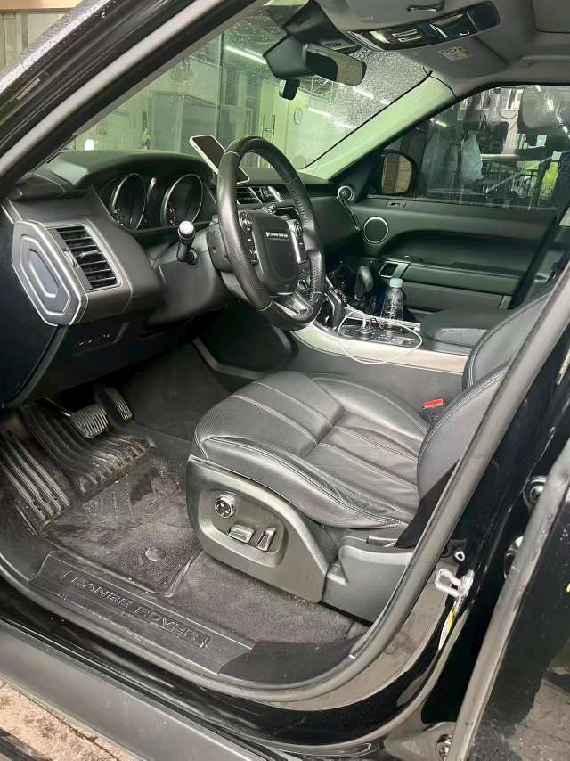 Land Rover Range Rover Sport 3.0T Diesel Automatic Panoramic Sunroof 5