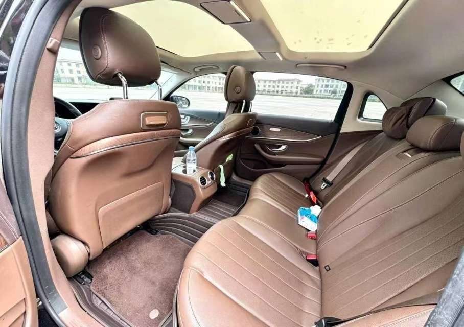 Mercedes-Benz E-Class 2.0T Fashion Edition 5
