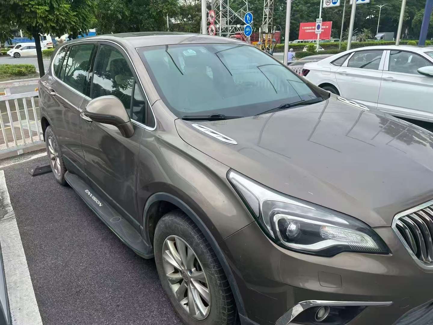 Buick Envision 28T AWD Elite 2