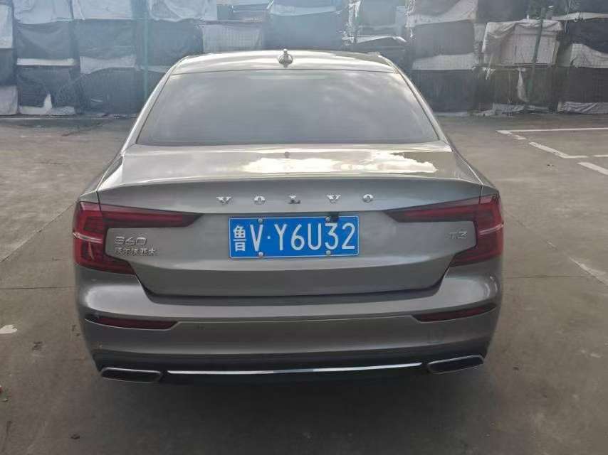 Volvo S60 2020 2.0T Automatic Panoramic Sunroof 3