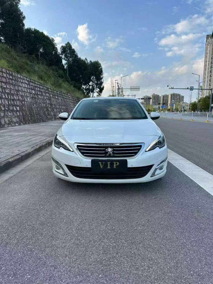 Peugeot 408 1.6T Automatic Luxury Edition
