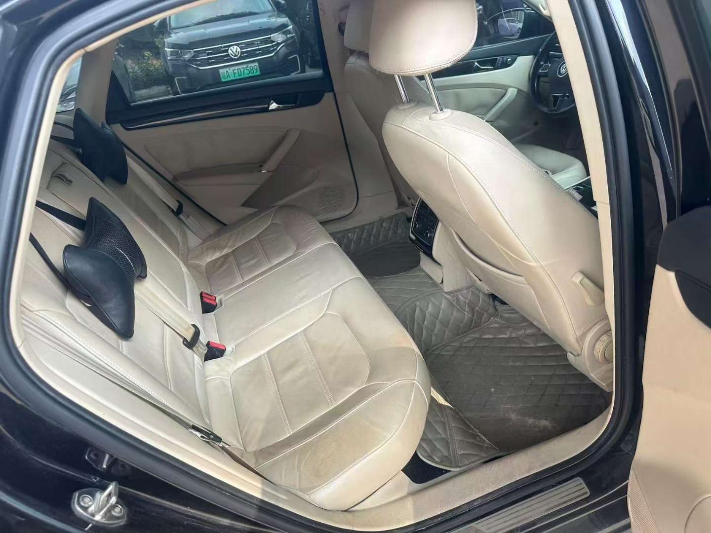 Volkswagen Passat 1.8TSI DSG Premium Edition 6