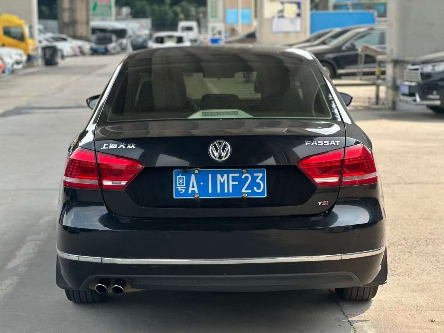 Volkswagen Passat 1.8TSI DSG Premium Edition 3