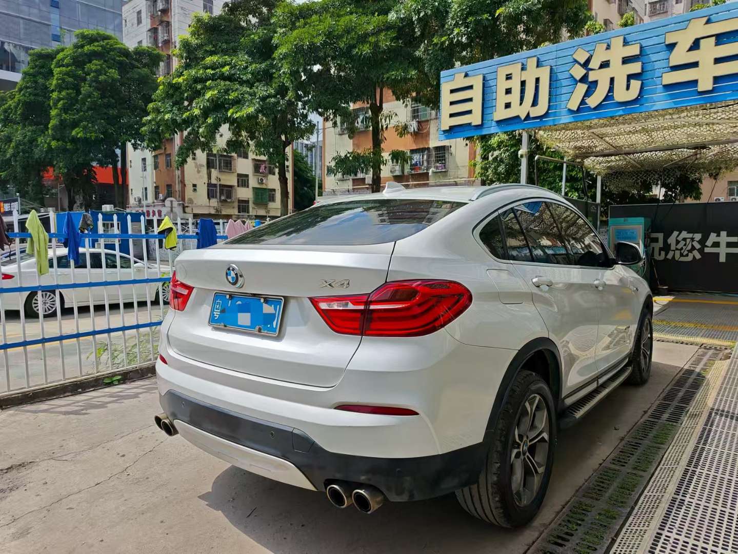 BMW X4 xDrive20i M Sport 3