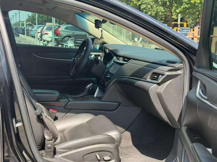 Cadillac XTS 28T Technical 6