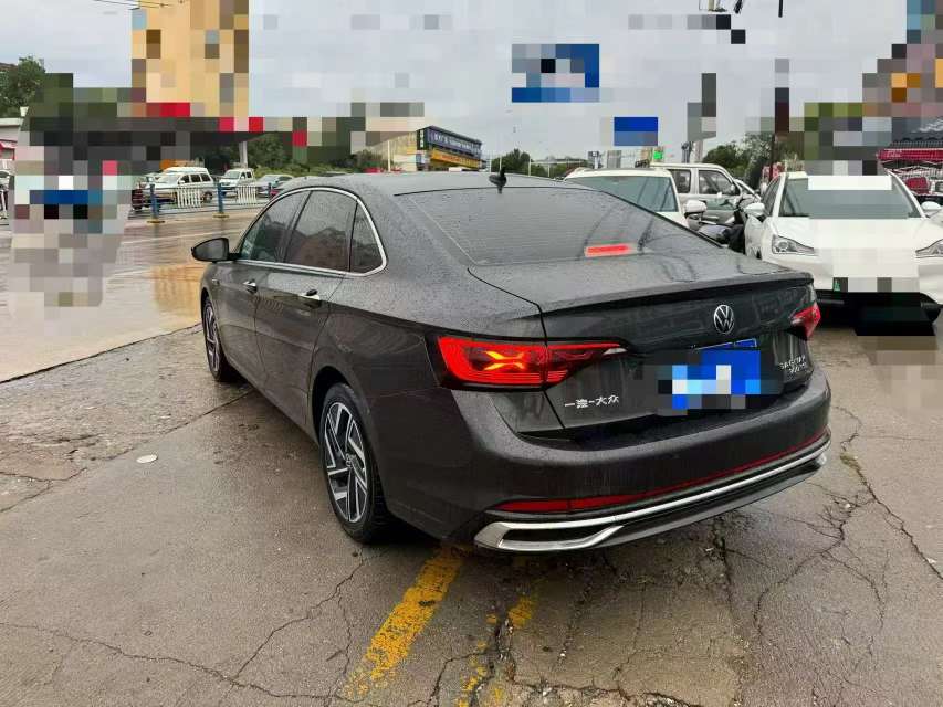 Volkswagen Sagitar 1.5T Pro 9