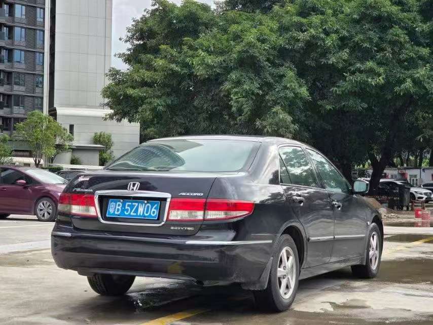 Honda Accord 2.0L Comfort Edition 3