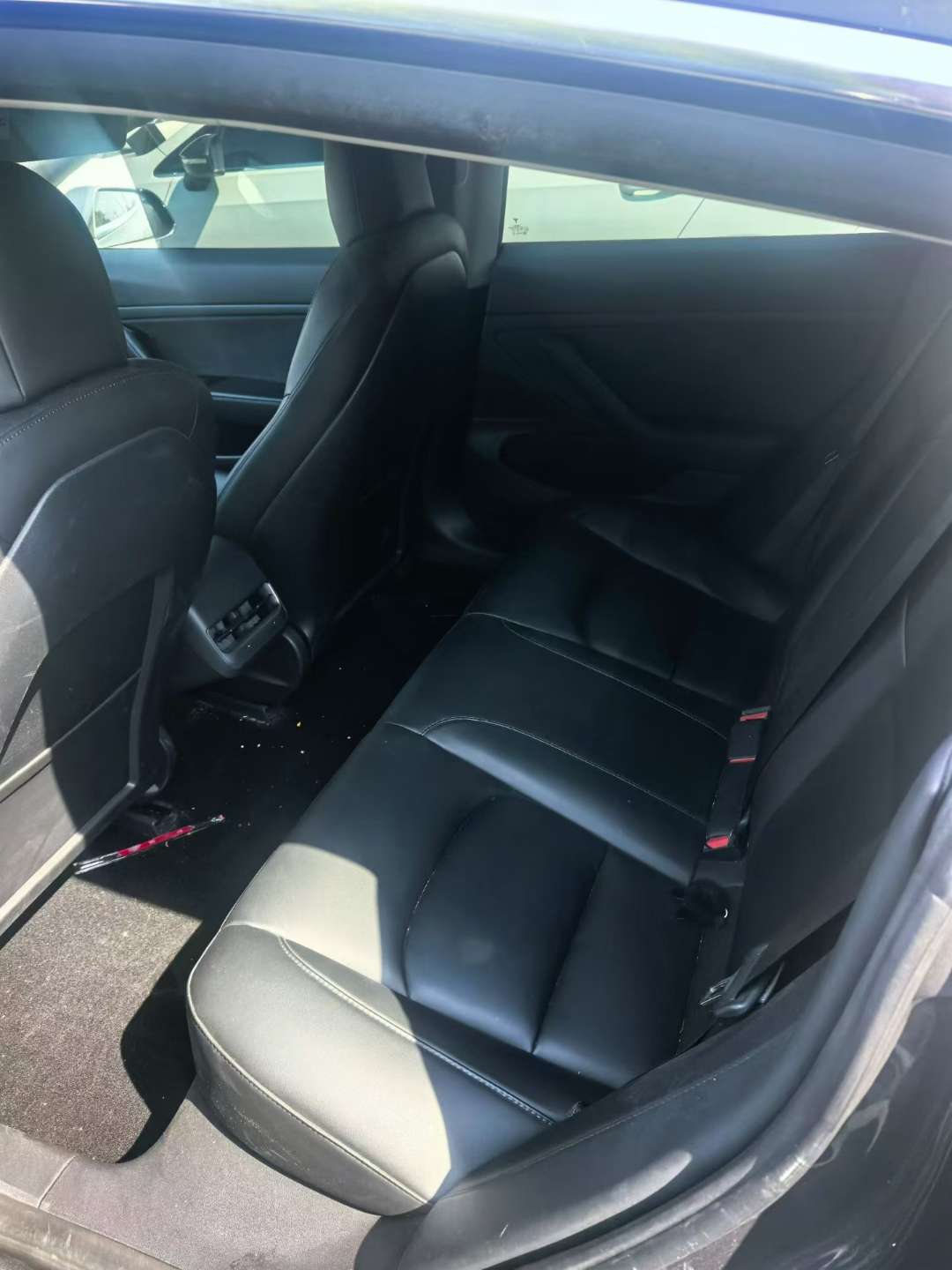 Tesla Model 3 2