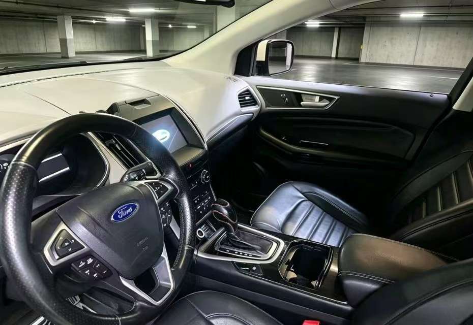 Ford Edge 2.0T 245HP FWD Hao Rui 7-Seater 5
