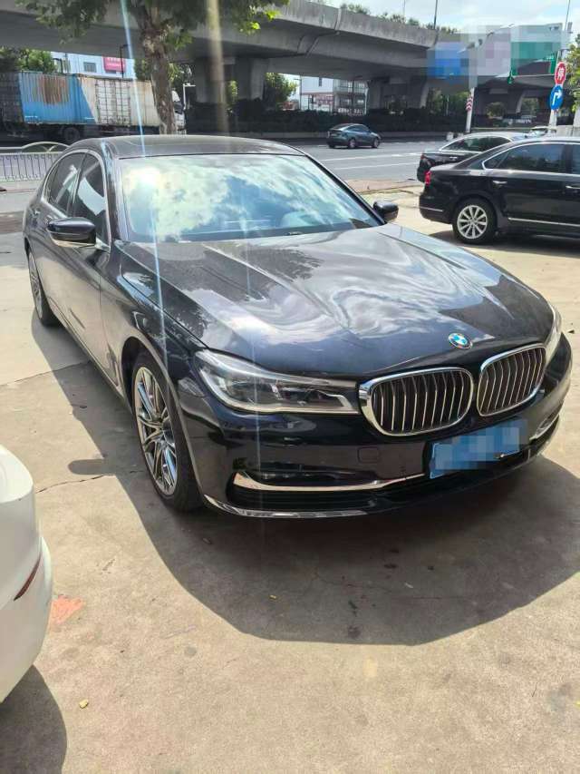 BMW 7 Series 740Li Automatic Large Sunroof 5