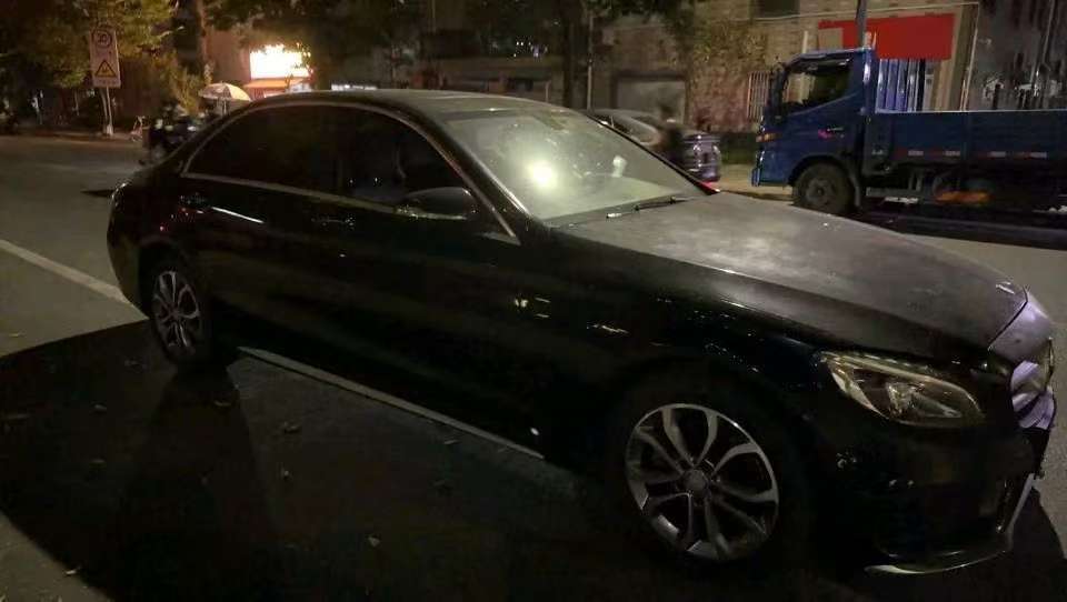 Mercedes-Benz C-Class C180L Sport 2