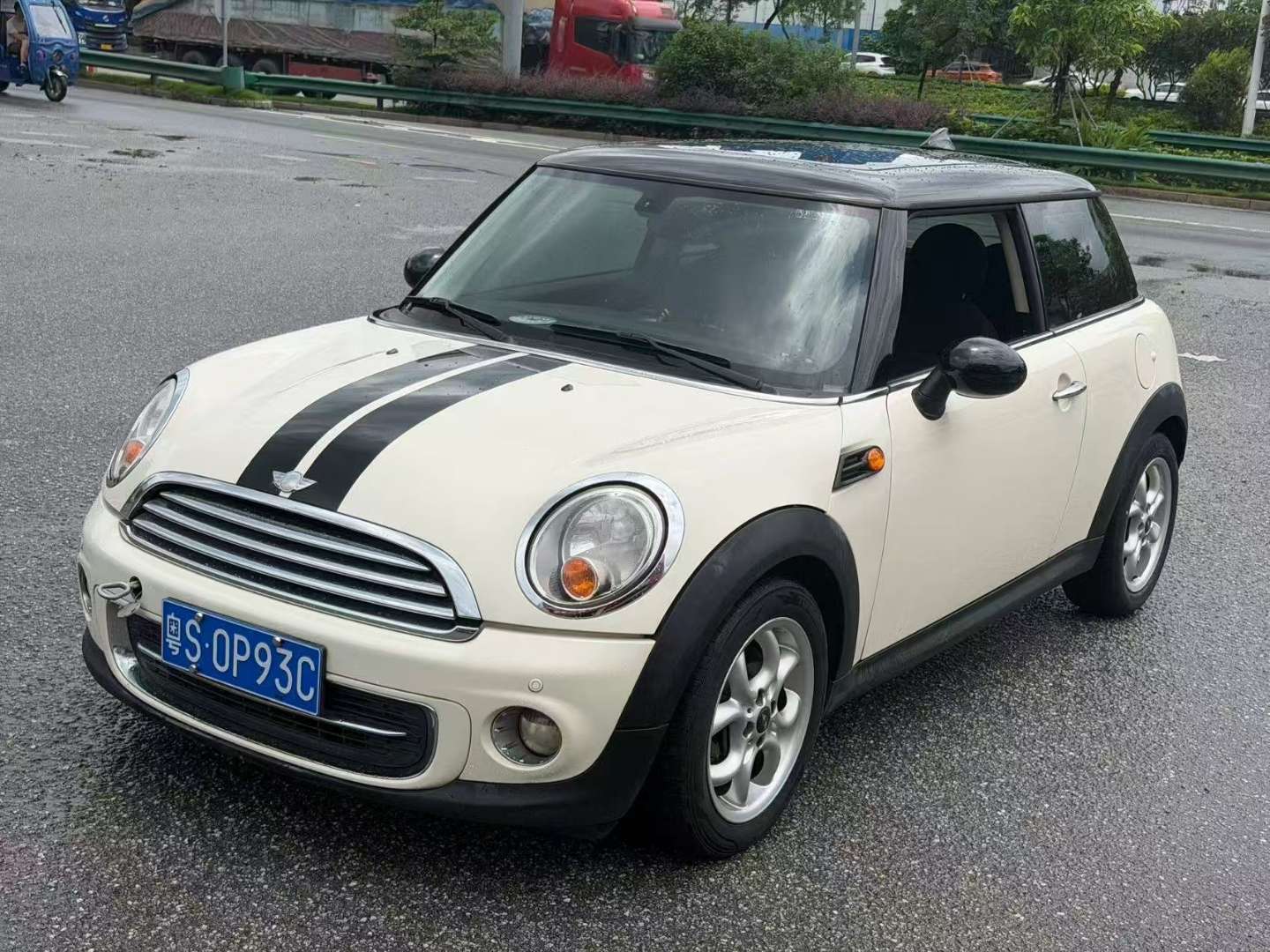 BMW MINI COOPER fun 1.6L 2