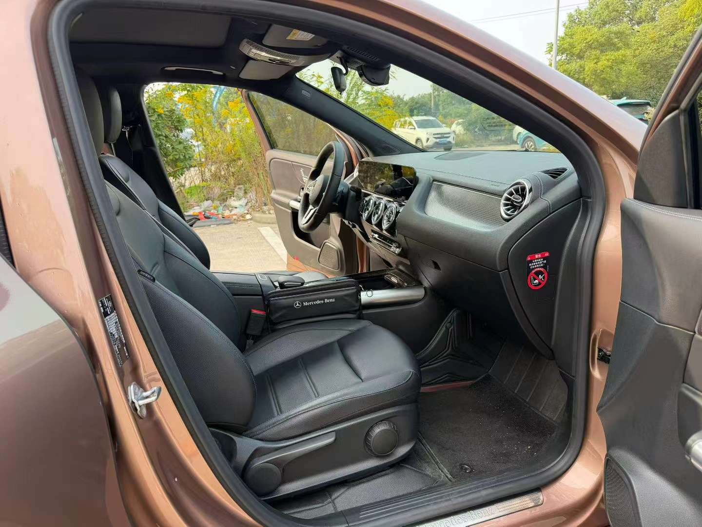 Mercedes-Benz EQA EQA 260 8