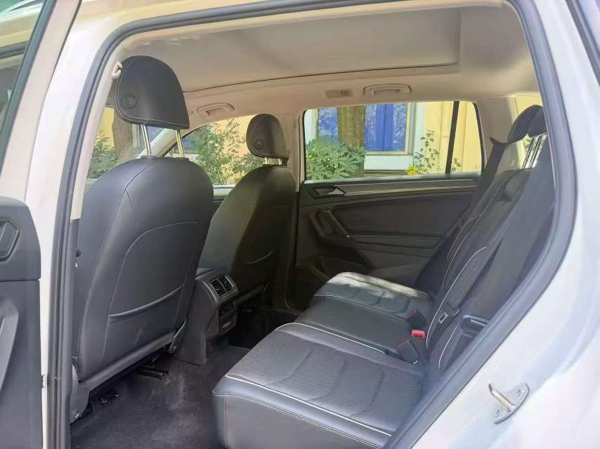 Volkswagen Tiguan L 330 FWD R-Line Flagship Edition 6