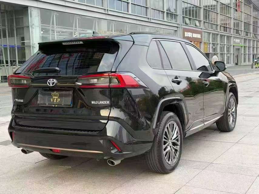 Toyota Wildlander 2.0L 2WD Luxury PLUS 5